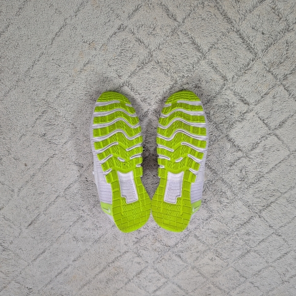 Nike Free Metcon 6 White Green Volt Training Shoe Mens Size 9 FJ7127-104 NEW - Picture 7 of 7